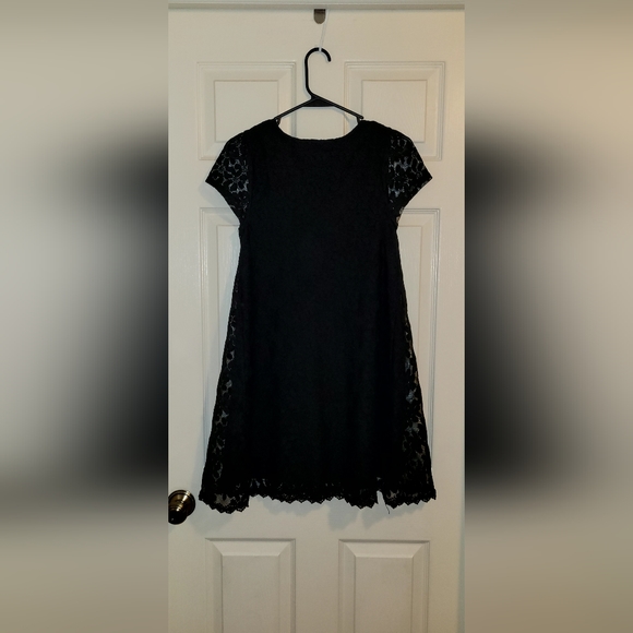 Cute lbd! - Picture 3 of 4